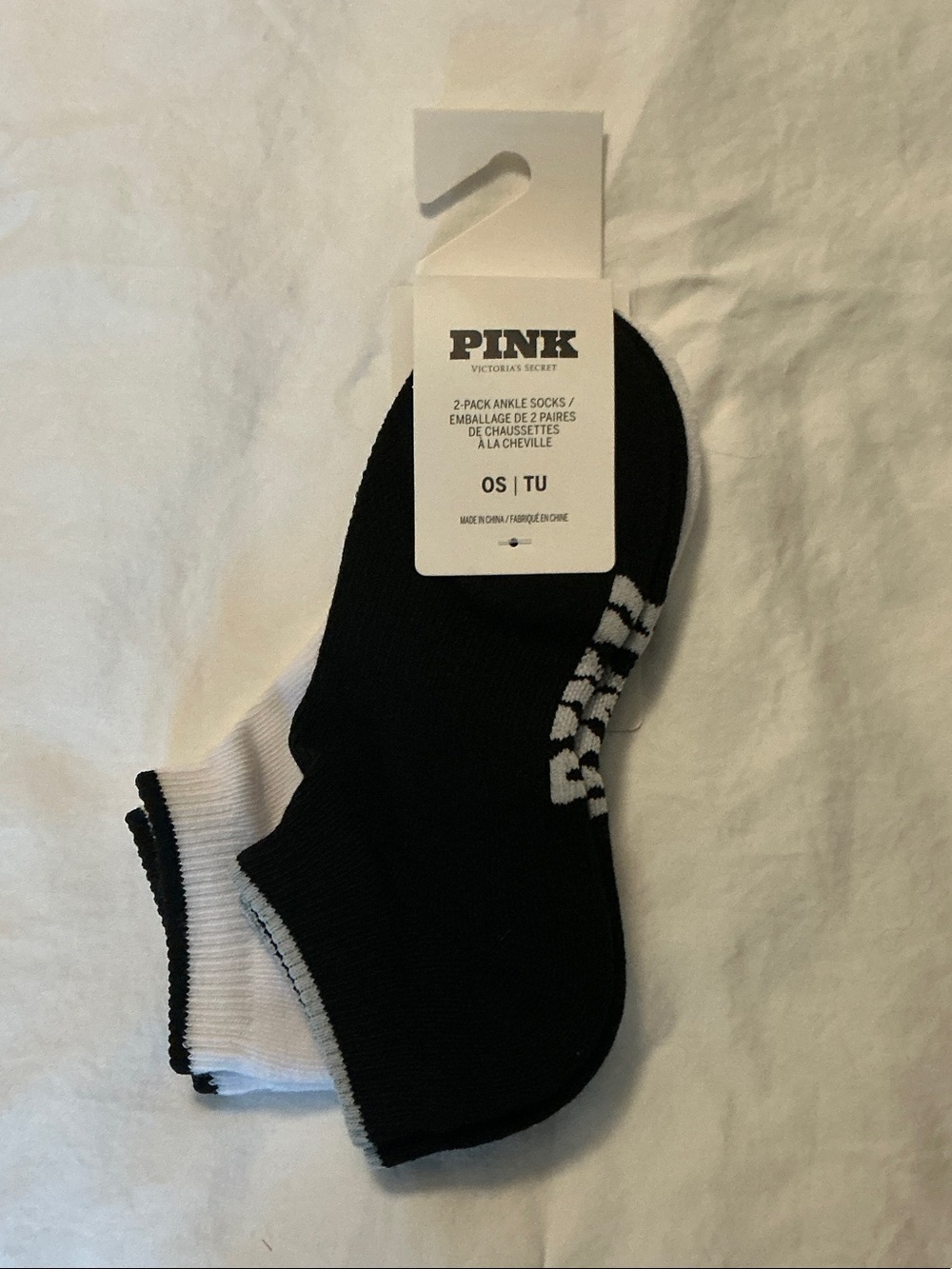 PINK Victoria's Secret Black & White Low-Cut Athletic Socks - 2 Pack